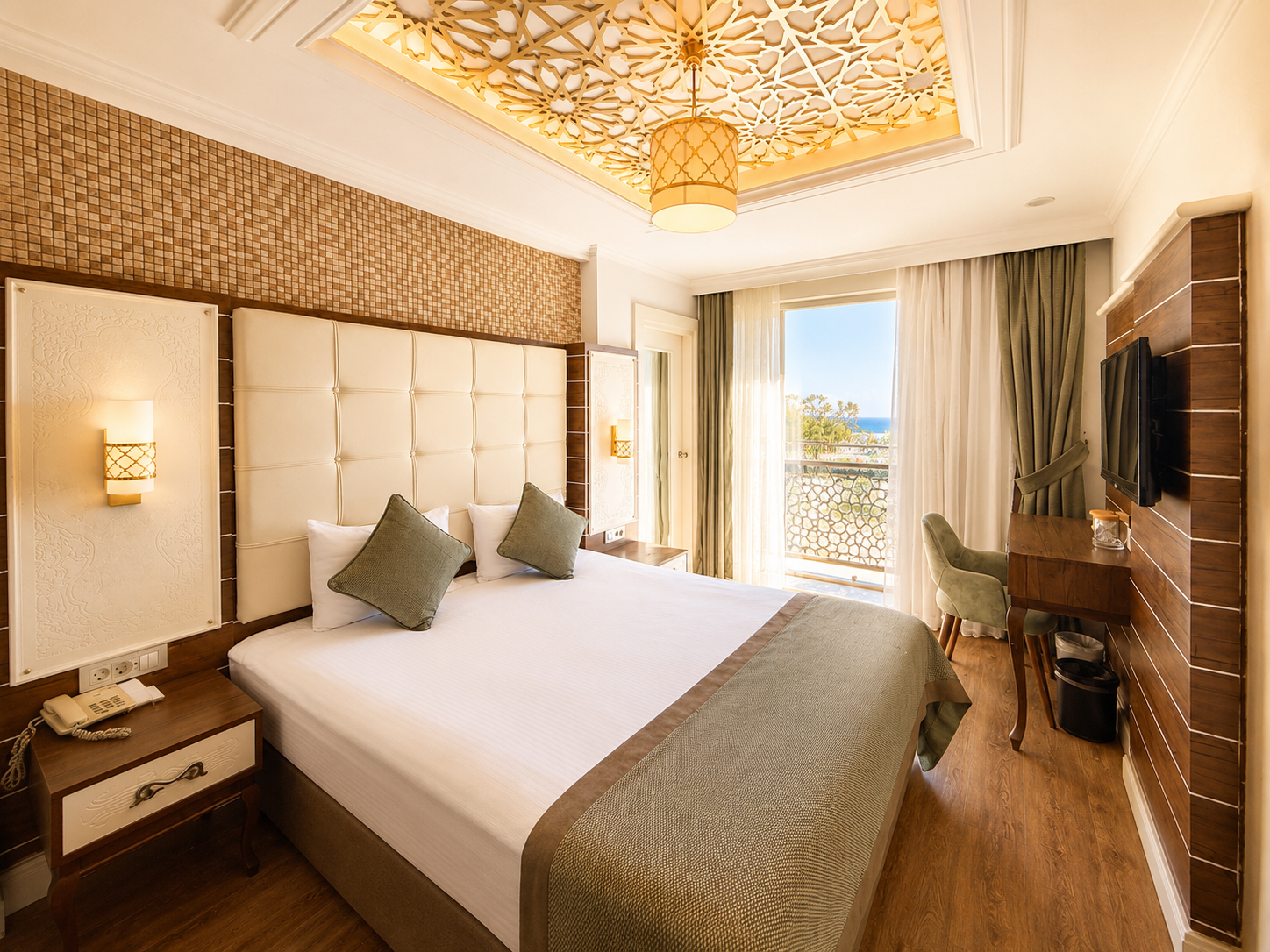 Deluxe Kısmi Deniz Manzaralı Oda